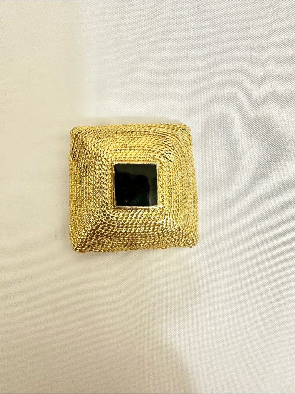 Vintage Gold-Plated Square Textured Brooch with Black Center (Heavy)